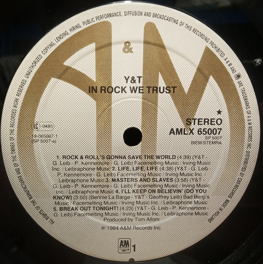 Y % T - In Rock we Trust