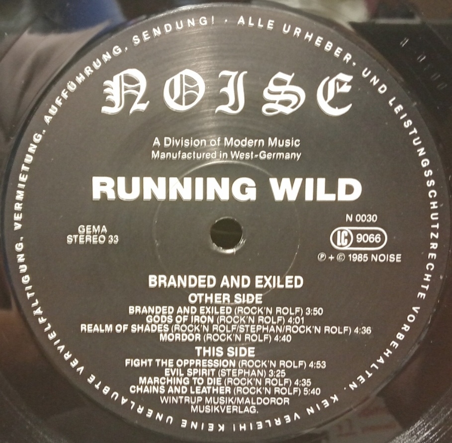Running Wild - Branded And Exiled - Schallplatte Vinyl